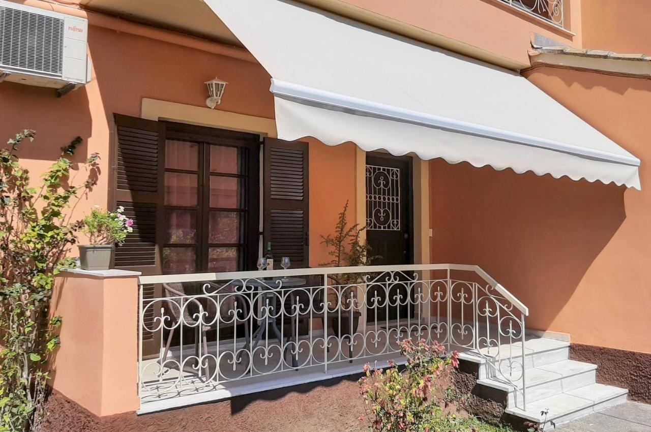 AlepouLa Casa Di Volpeアパートメント エクステリア 写真